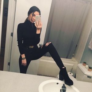 Meet your Posher, Ally